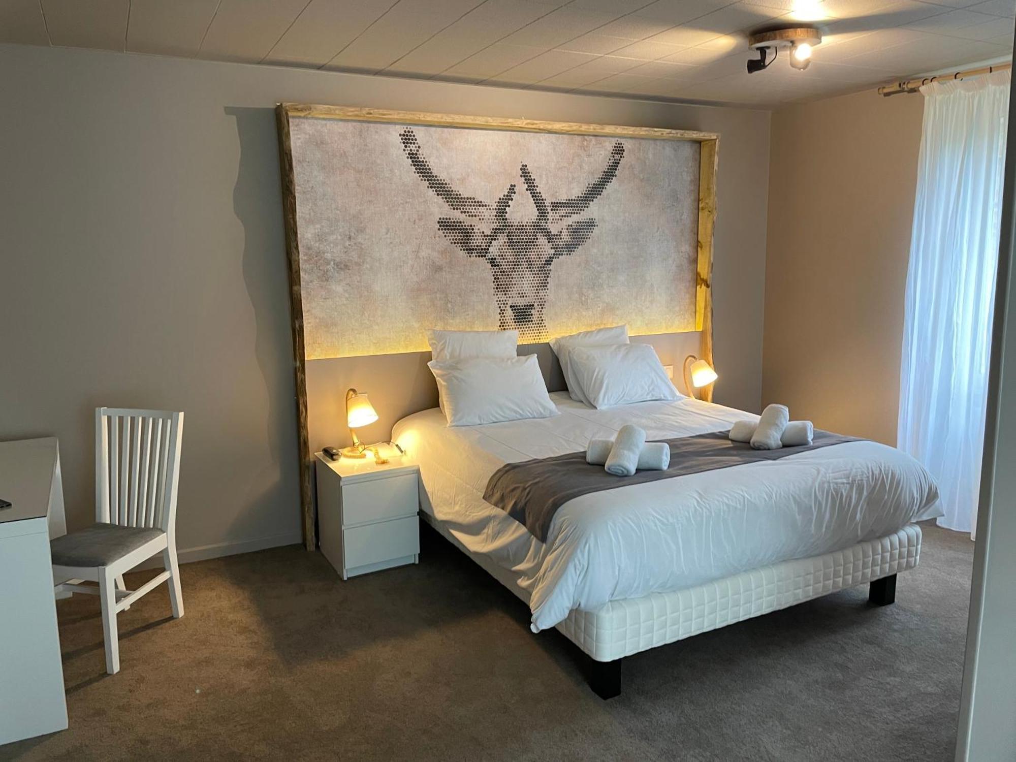Le Troncais Hotel Saint-Bonnet-Tronçais Екстериор снимка