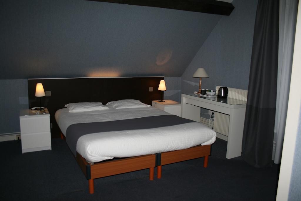 Le Troncais Hotel Saint-Bonnet-Tronçais Стая снимка