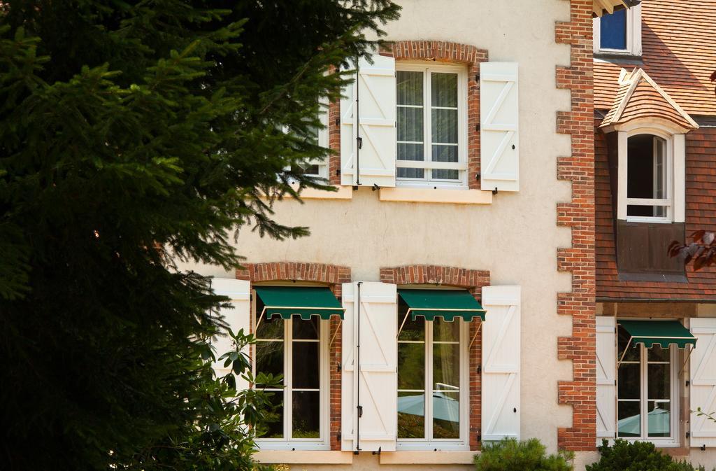 Le Troncais Hotel Saint-Bonnet-Tronçais Екстериор снимка