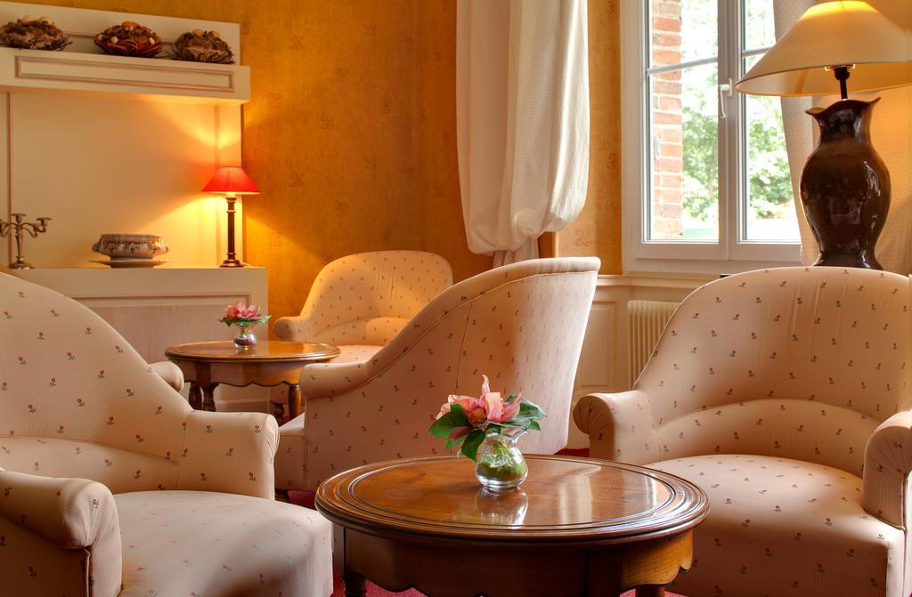 Le Troncais Hotel Saint-Bonnet-Tronçais Екстериор снимка