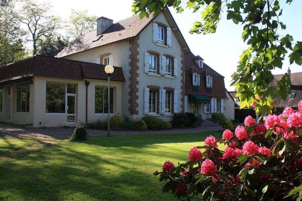 Le Troncais Hotel Saint-Bonnet-Tronçais Екстериор снимка
