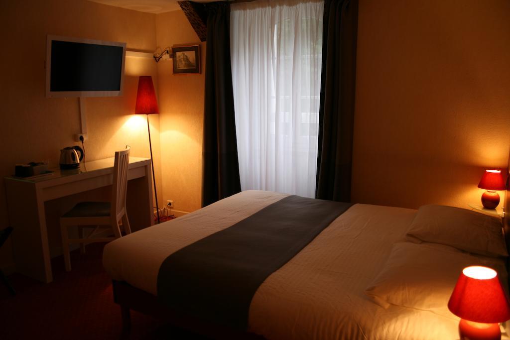 Le Troncais Hotel Saint-Bonnet-Tronçais Стая снимка